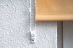 VICTORIA M Lichtundurchl&auml;ssiges Rollo f&uuml;r Fenster und T&uuml;ren - Kindersicherungsclip